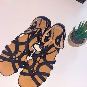 black sandals; barely worn with tie in the front